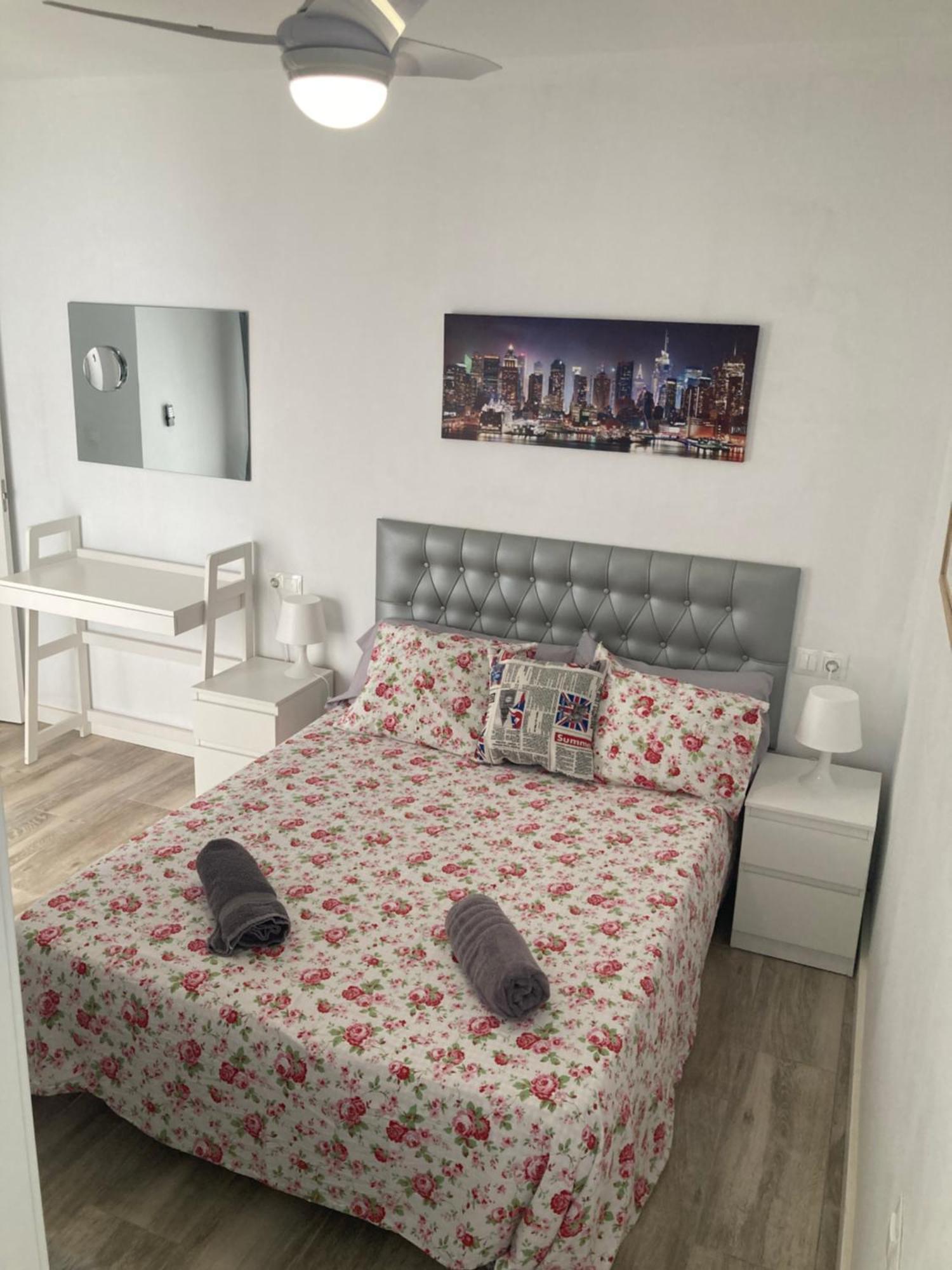 Apartamento Moderno Junto Al Mar Apartment Vinaros Bagian luar foto