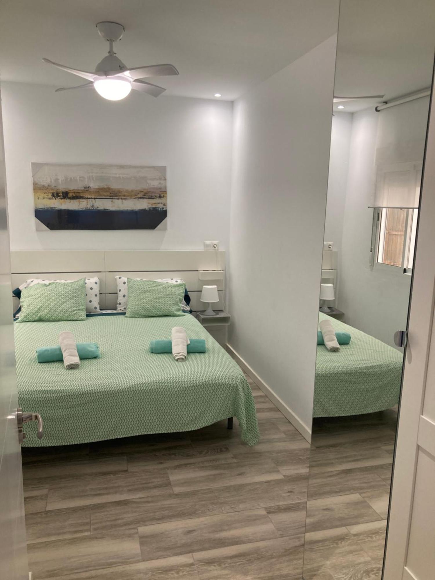 Apartamento Moderno Junto Al Mar Apartment Vinaros Bagian luar foto